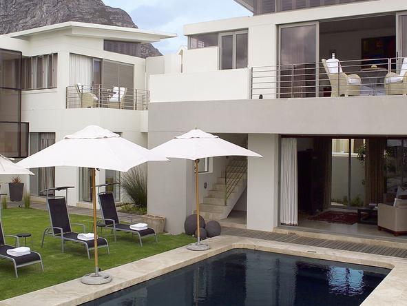 Birkenhead Villa - Pool